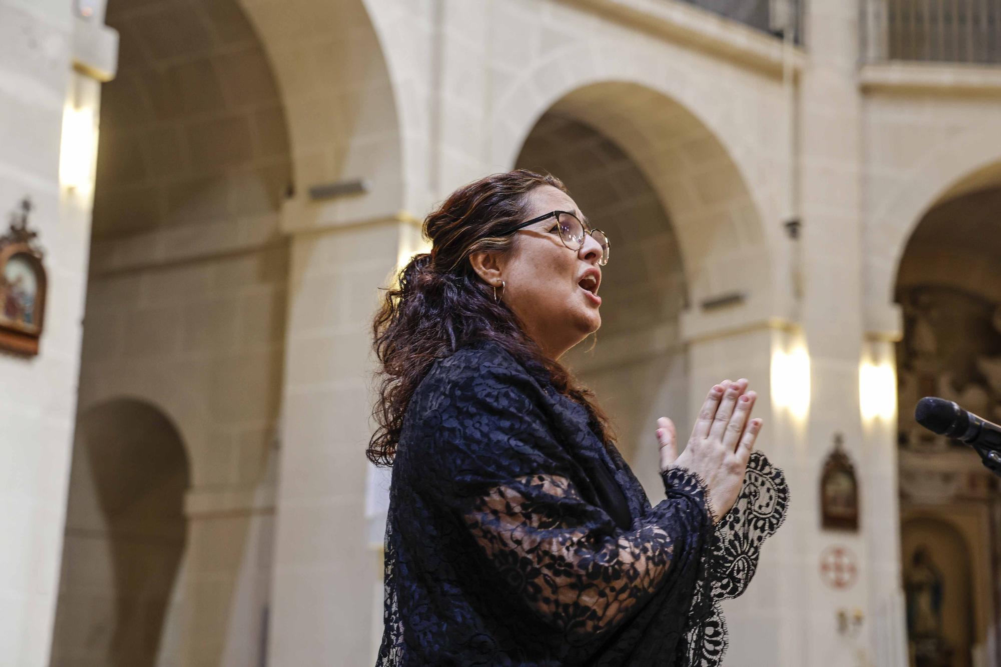 Alicante da inicio a la Semana Santa con una emotiva Exaltación de la Saeta y Mantilla