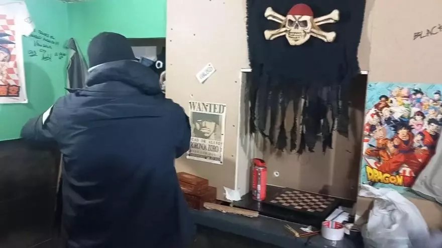 Desmantelan un punto de tráfico de cocaína en un bar de Cornellà