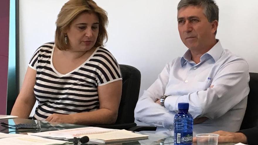 Mónica Cucarella, con el conseller de Economía Rafa Climent.