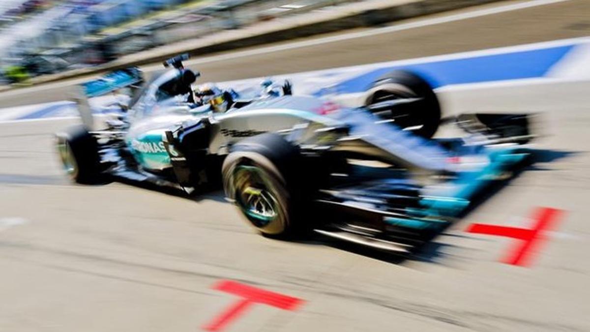 Lewis Hamilton dominó los entrenamientos libres en Hungría