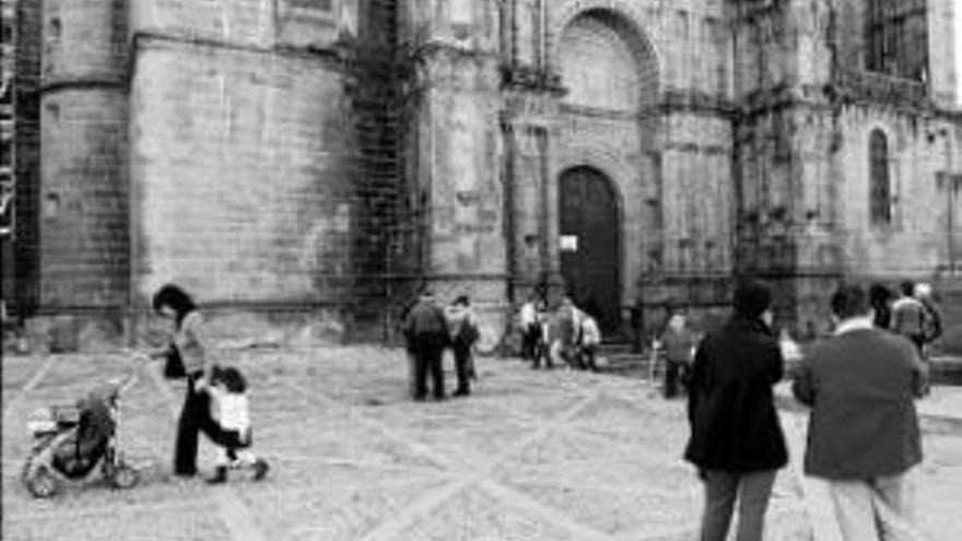 Patrimonio hara accesible la plaza de la catedral