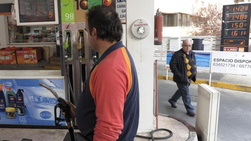 Las gasolineras de Extremadura facturarán casi el 20% más en Semana Santa