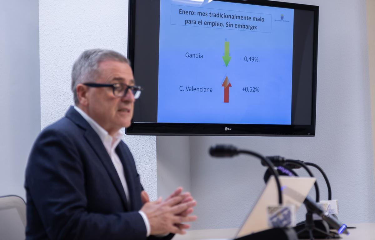 El concejal Salvador Gregori en rueda de prensa.