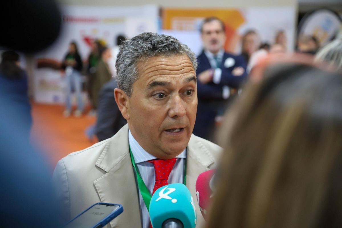 Vicente Sánchez Fernández, presidente del Clúster de la Energía, en la inauguración de Expoenergea en Ifeba.