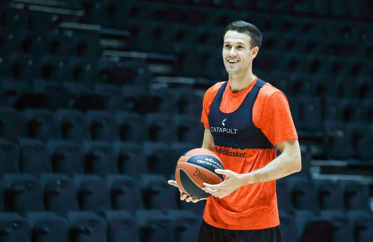 López-Arostegui, en un entrenamiento reciente en La Fonteta