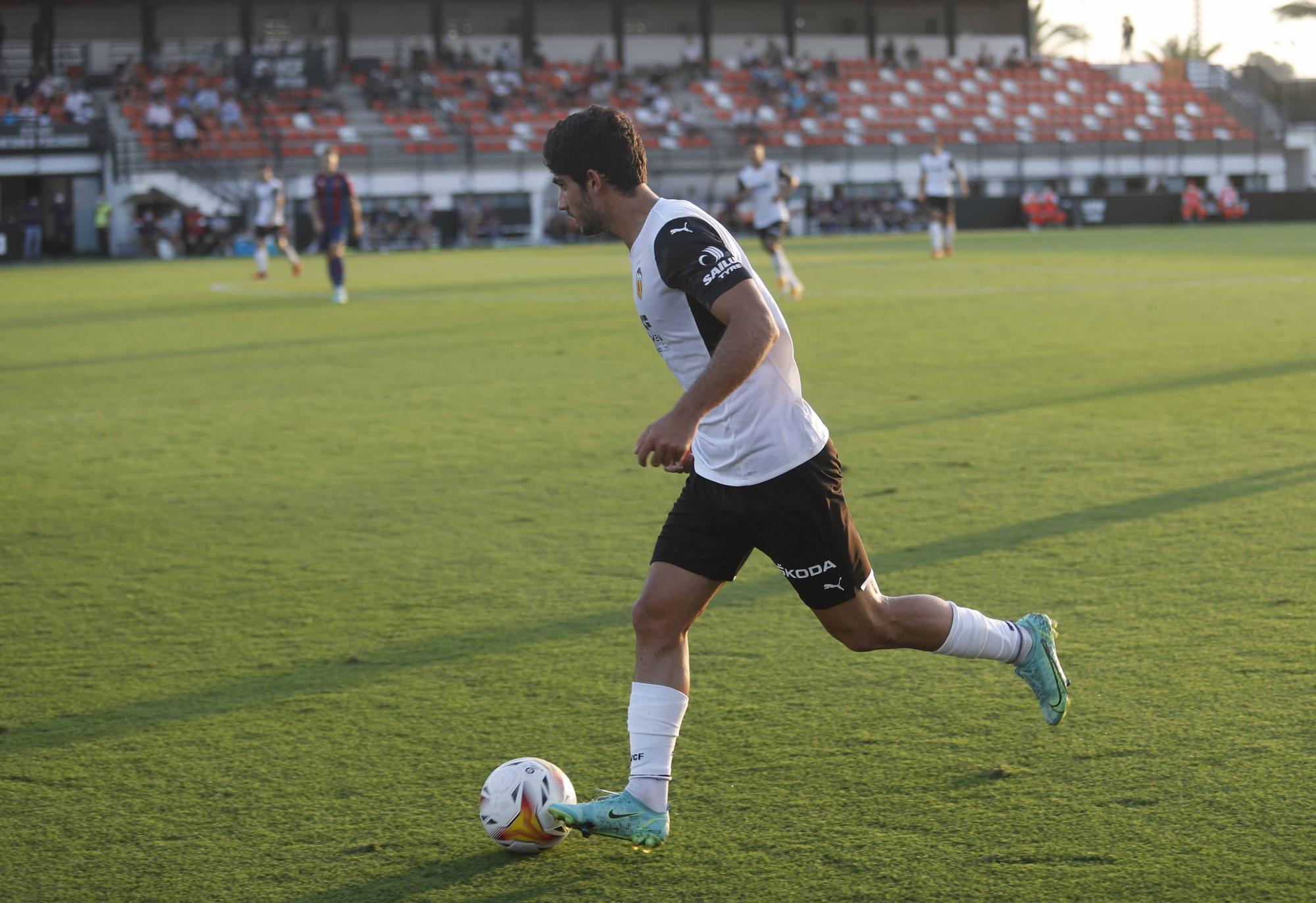 El Derbi Valencia - Levante, en imágenes