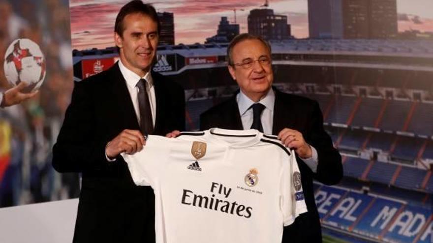 Lopetegui i Florentino Pérez, ahir durant la presentació del basc com a nou entrenador del Madrid.