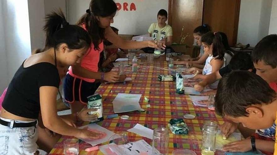 Una de las actividades desarrolladas por el Centro de Apoyo al Menor en una imagen de archivo.