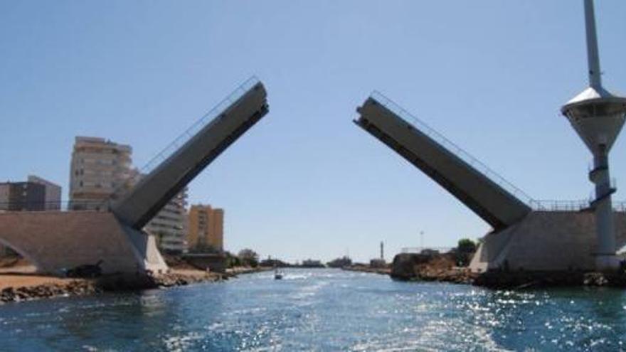 El puente del Estacio se reabre tras más de un mes averiado