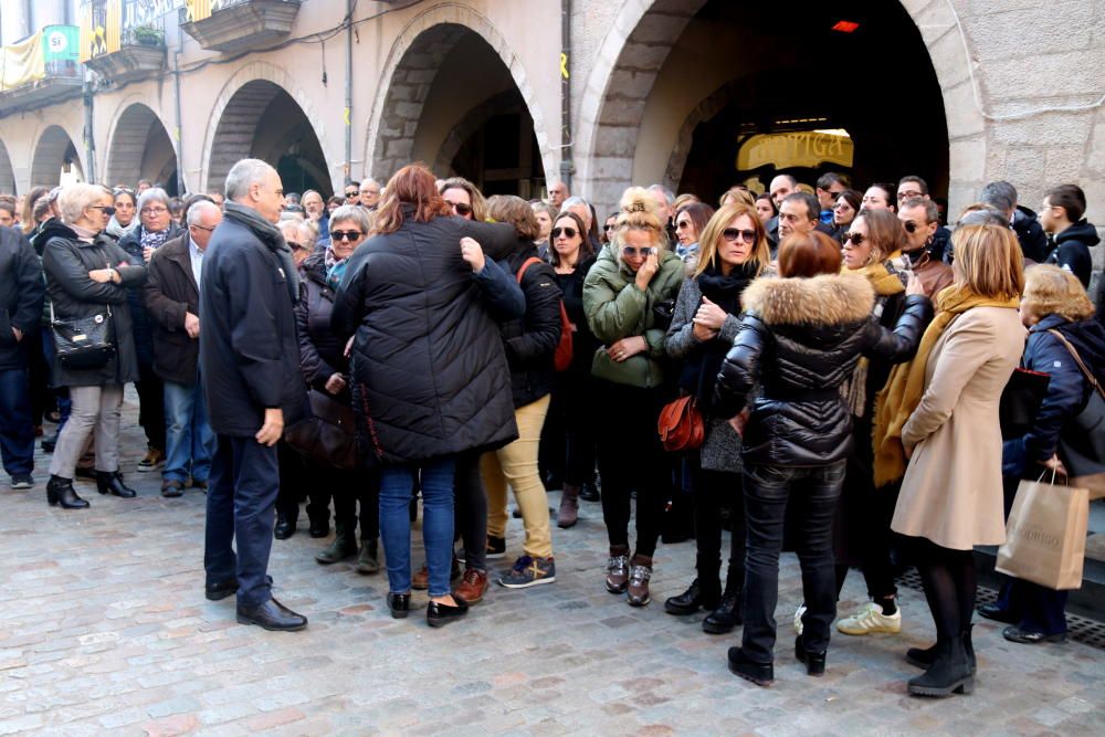 Minut de silenci en record a la nena morta a Girona