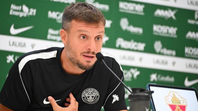 Anselmi: “La mejor forma de defendernos ante el Madrid es tener la bola”