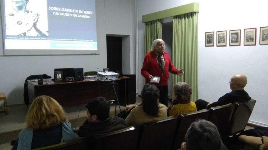 José Ignacio Primo presenta su libro de Isabelita de Jerez