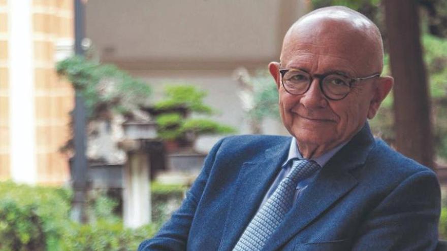 José Viña, investigador y catedrático en Fisiología: "Para llegar a los 80 se precisa buen estilo de vida, para los 110, genética"