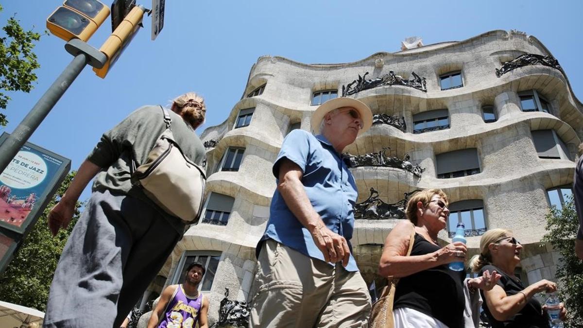 Turistas en Barcelona.