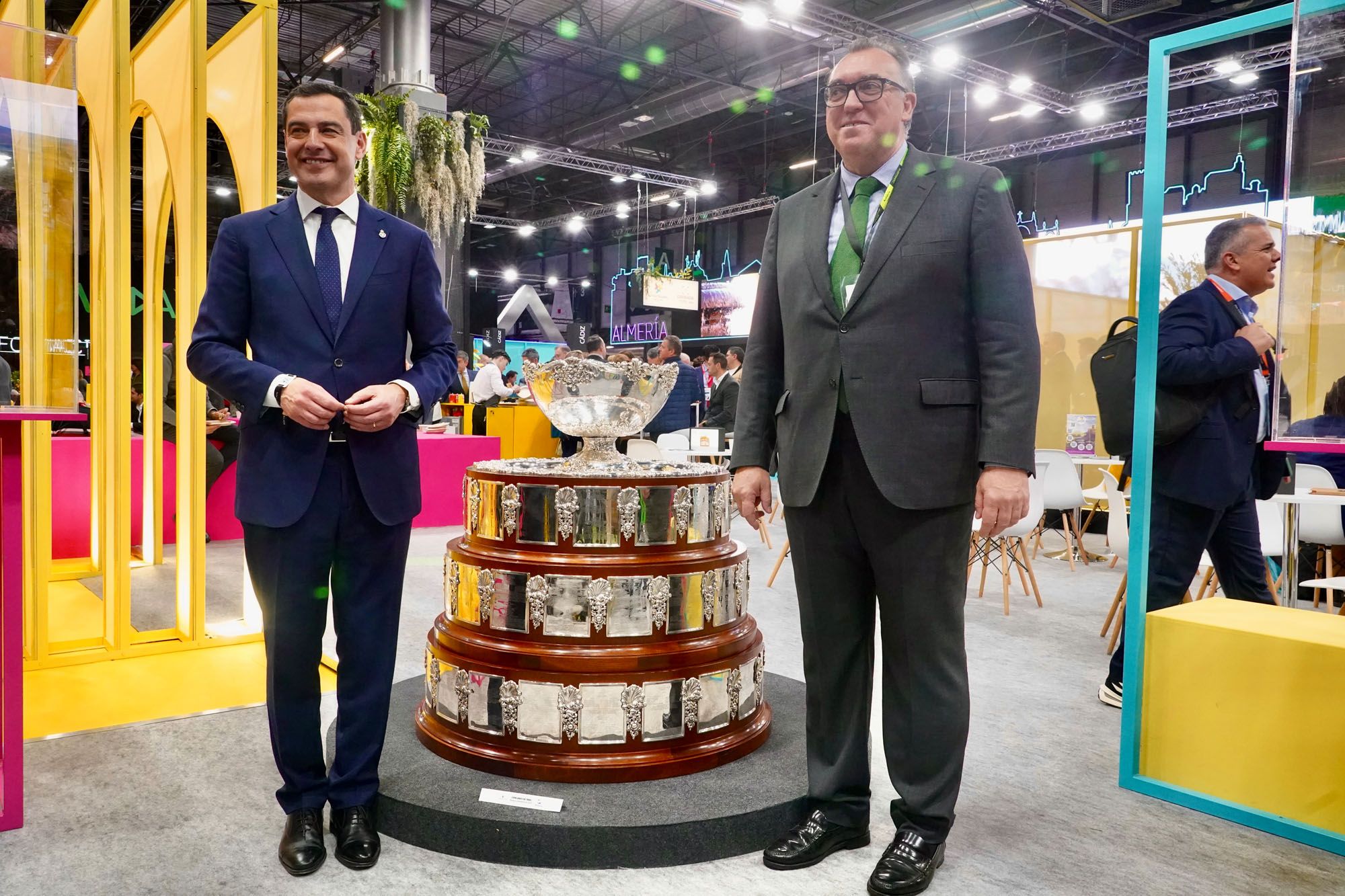 Juanma Moreno, en la jornada inaugural del stand de Andalucía en Fitur 2024.