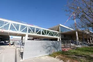 Obras en el aeropuerto de Palma: Los turistas británicos que lleguen en abril estrenarán la nueva pasarela que ya une la terminal y el módulo A