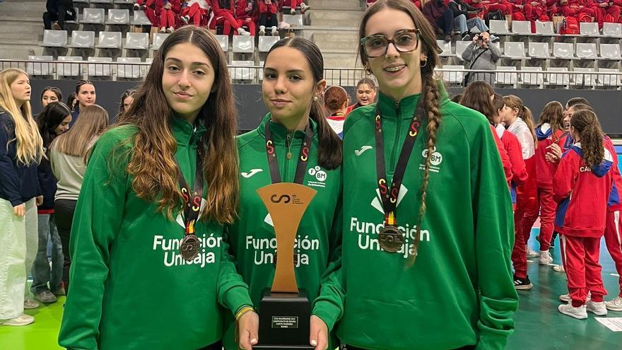 Tres promesas del Córdoba BM ganan un bronce en el Campeonato de España