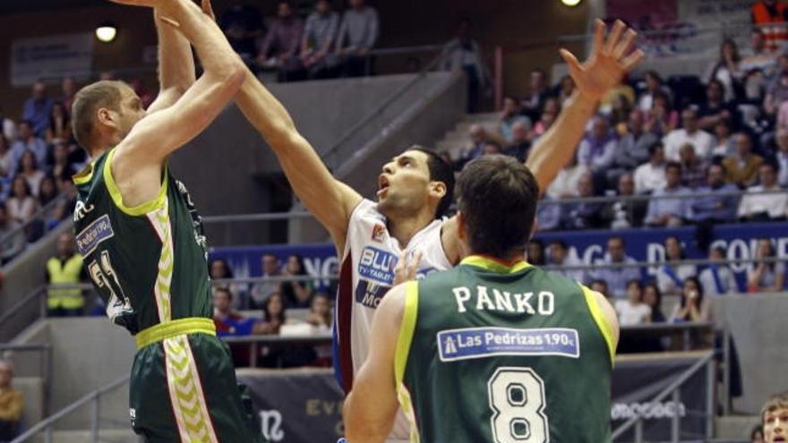 Luka Zoric fue un coloso en la segunda parte y clave para el triunfo final del equipo cajista.