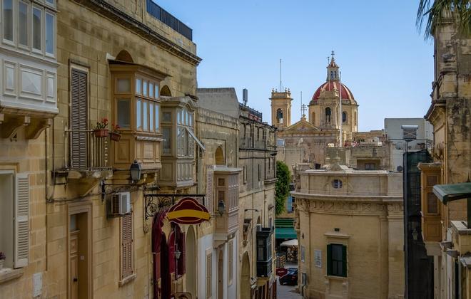 Basílica de Saint George rojo, Ciudad Victoria, Camino Maltés, de Malta a Santiago de Compostela