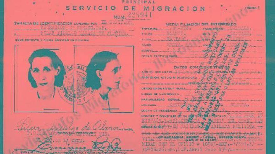 De izquierda a derecha y de arriba  a abajo, Pilar Fidalgo y José Almoina. Pilar con uno de sus hijos. Portada del libro «Una joven madre en las cárceles de Franco» en su edición francesa. Retrato de Pilar y una imagen de José Almoina con sus cuatro hijos en la República Dominicana. (Fotografías de la Familia Almoina-Fidalgo).