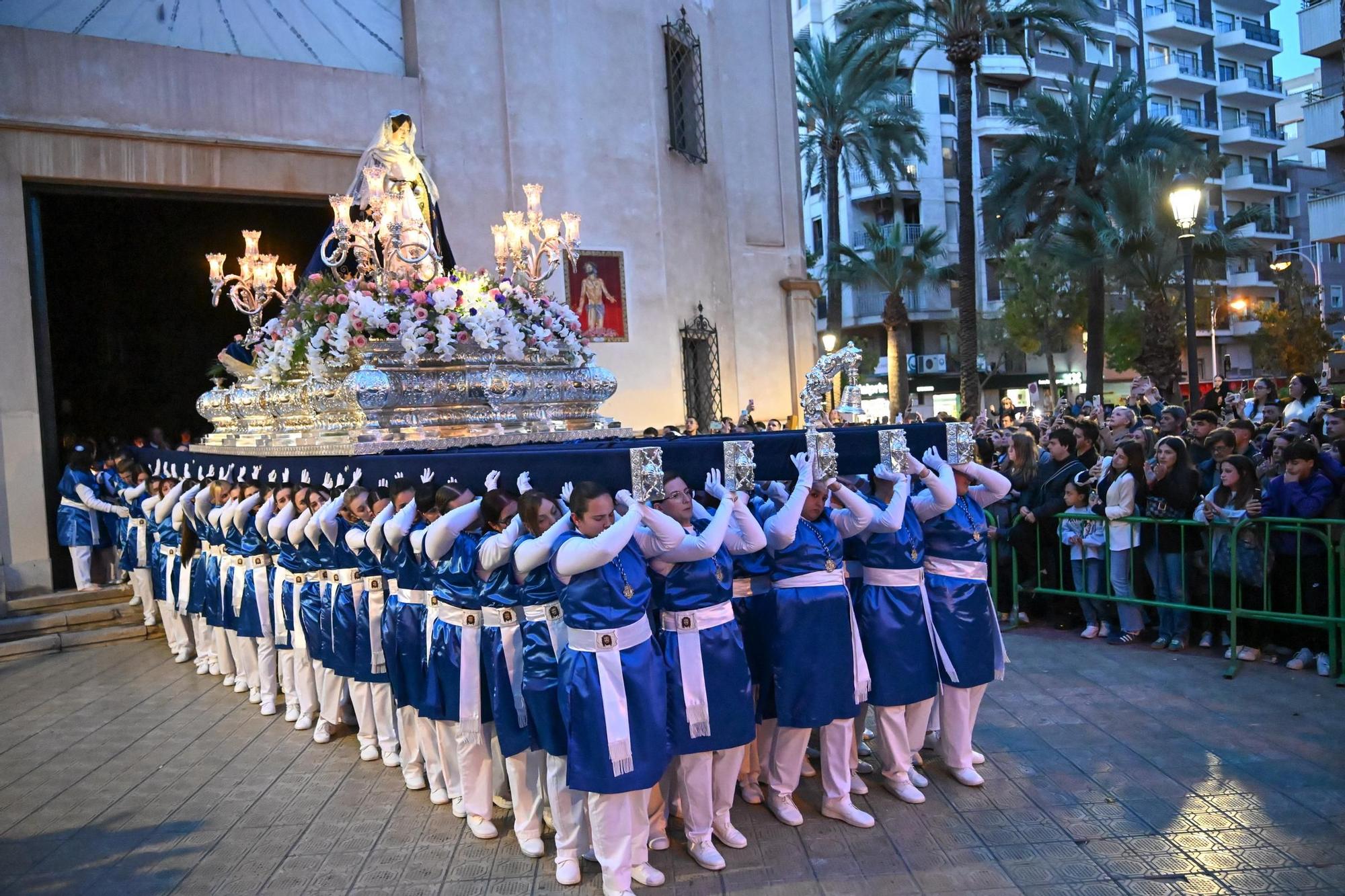 Las mejores imágenes del Martes Santo en Elche