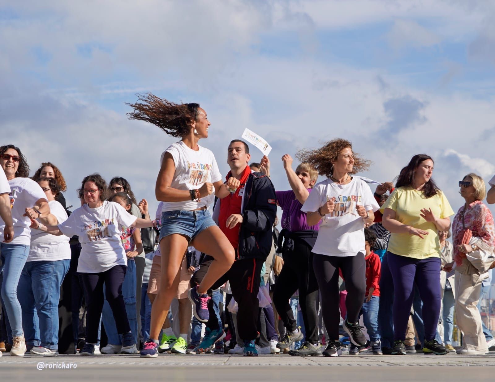 Más de 45 artistas llenarán las calles de A Coruña hasta el domingo en el festival 'DiversiDarte'
