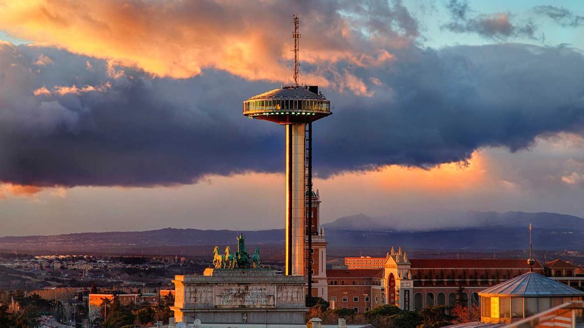 Faro de Moncloa (Madrid, España)