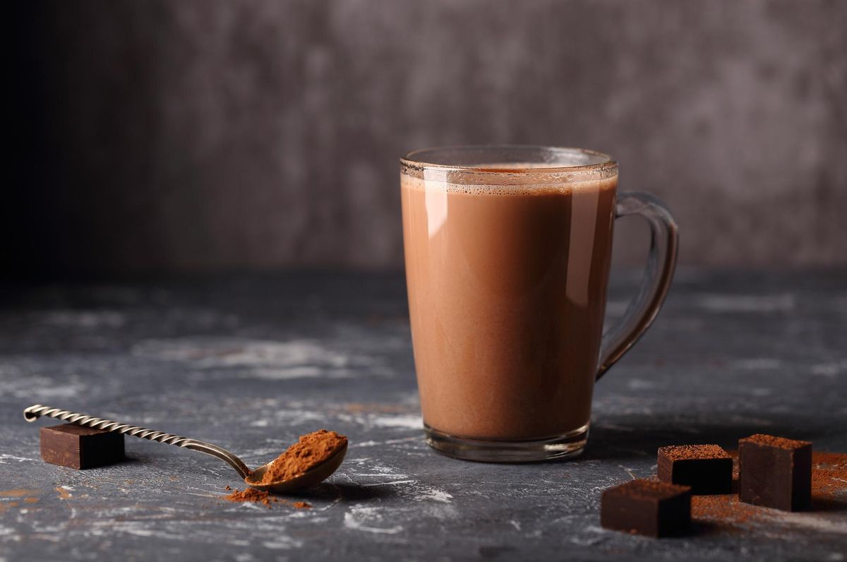 Chocolate a la taza casero: no engorda y se prepara en cinco minutos