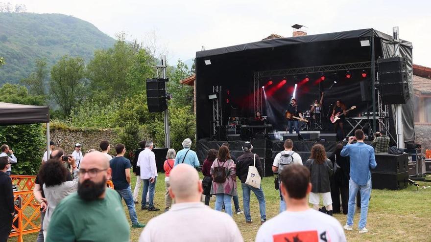 La música y el arte urbano toman la Central Artística de Bueño