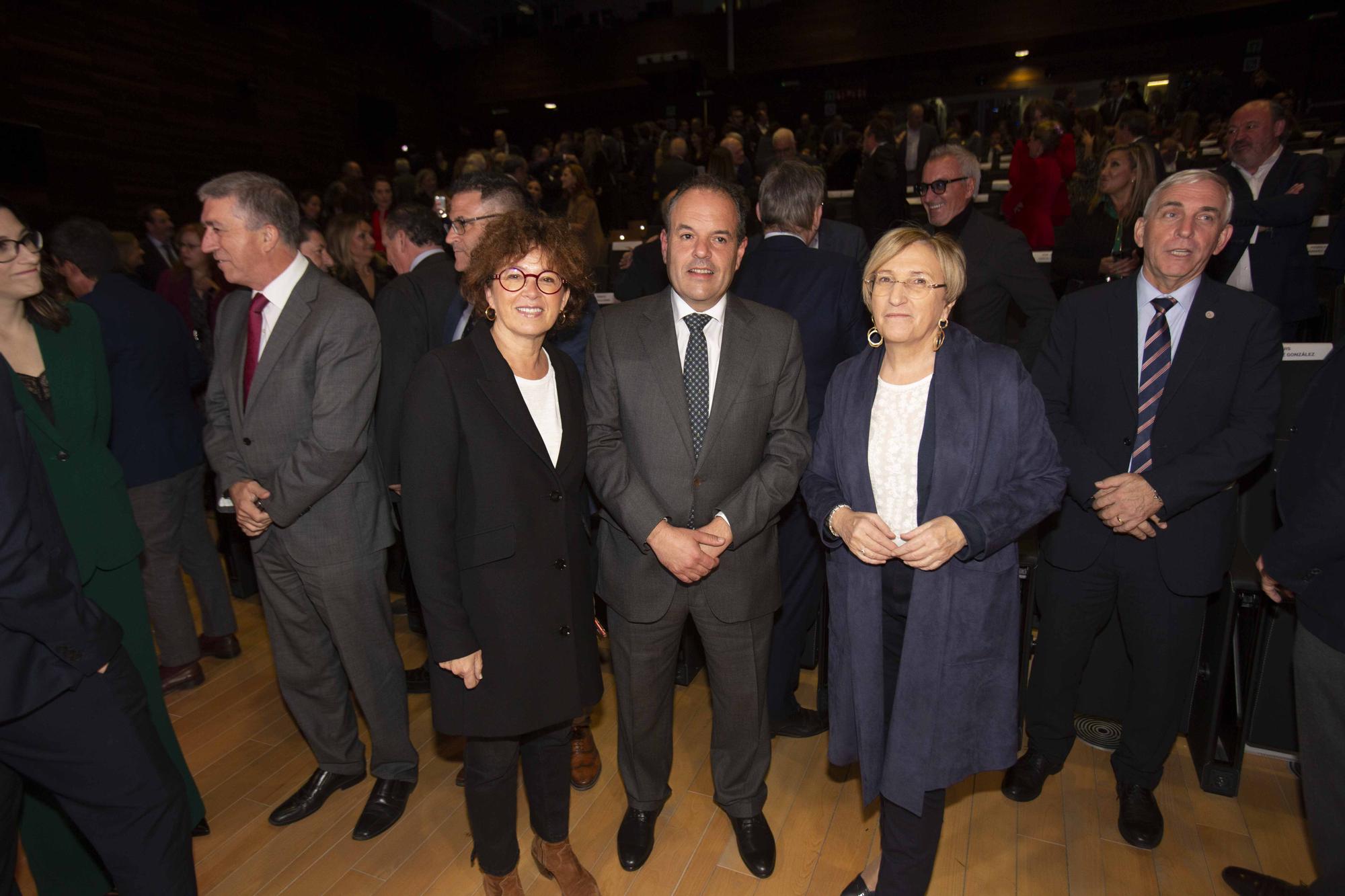 Reconocimiento a Juan Riera y José Luis Gisbert en la Noche de la Economía