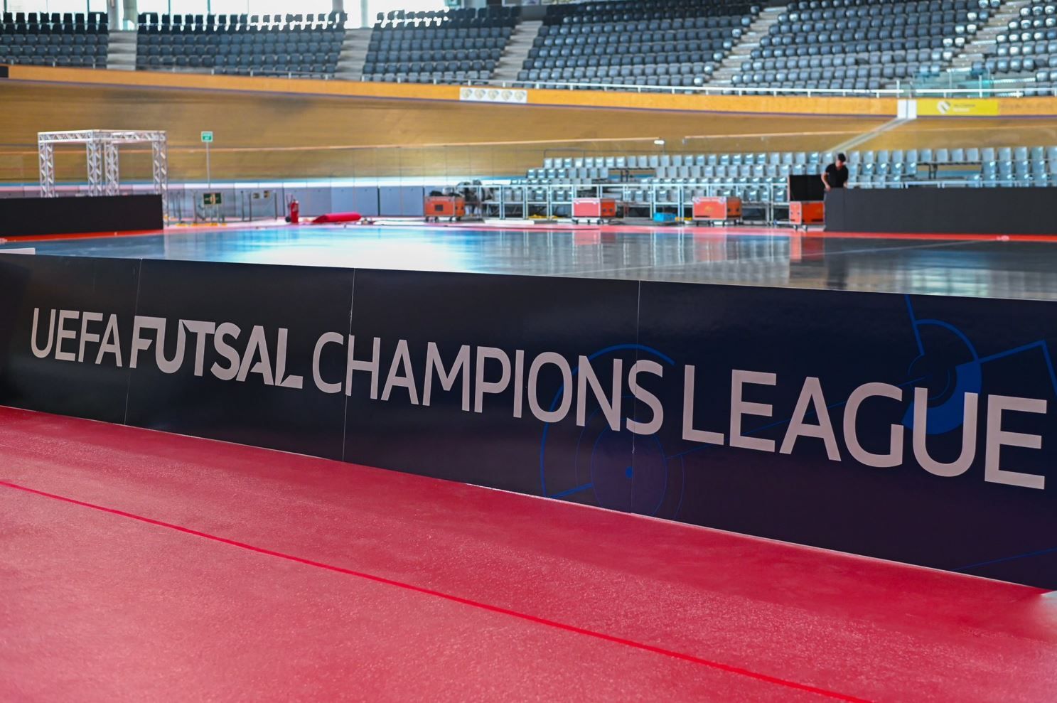 Así será la pista del Velòdrom Illes Balears donde se jugará la Champions de fútbol sala