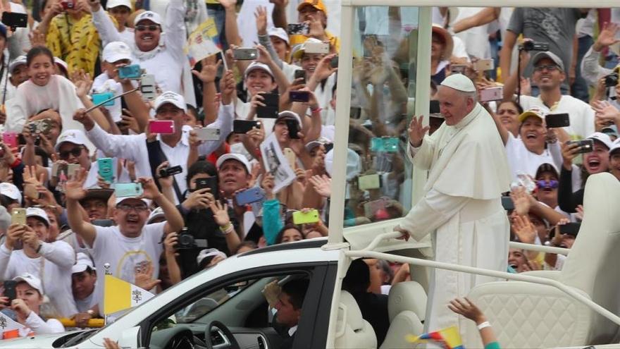 El Papa llama a evitar las venganzas y revanchismos en Colombia