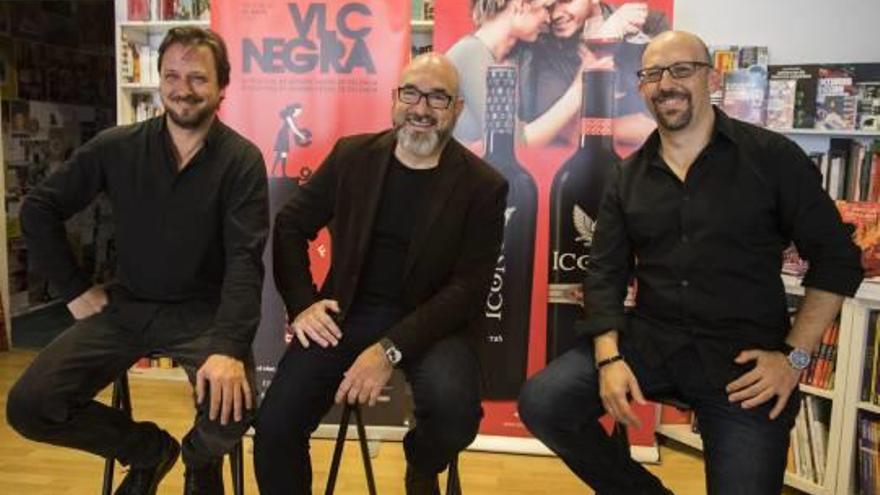 Los impulsores de Valencia Negra, Bernardo Carrión, Jordi Llobregat y Santiago Álvarez.