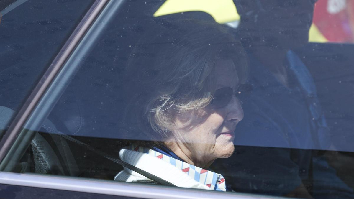 La reina Sonia ha visitado a su marido, el rey Harald de Noruega, que permanece ingresado en Hospiten Sur