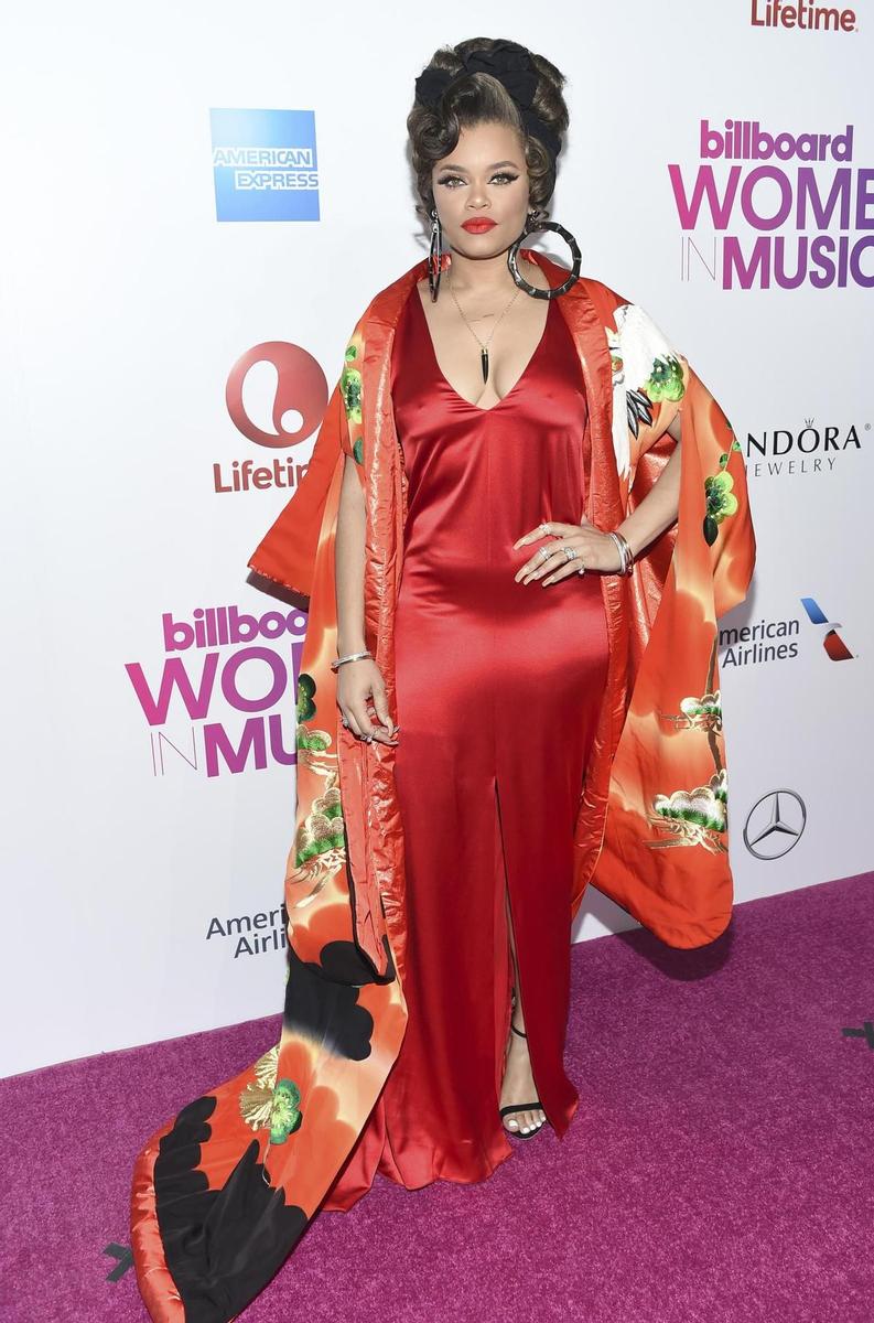 Adra Day en los premios Billboard Women in Music 2016