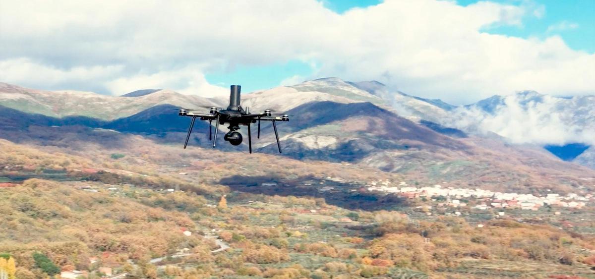 Dron pilotado desde el centro de control de Telefónica T_Space.