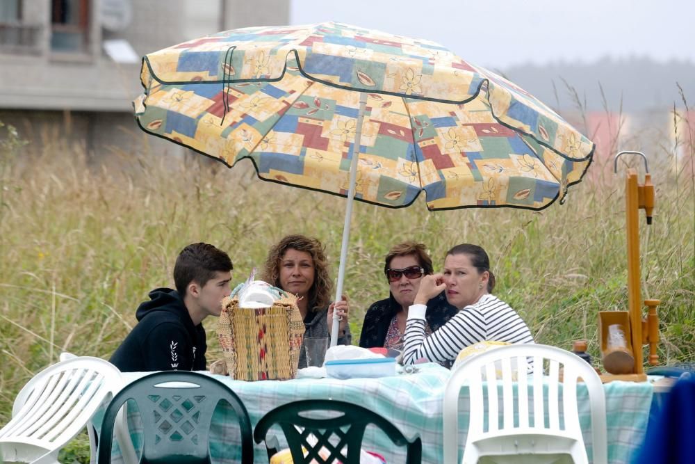 Fiestas de Piedras Blancas: comida en el parque de la Libertad