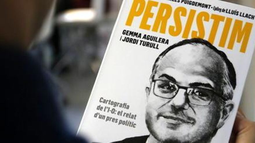 El llibre &#039;Persistim&#039; de Jordi Turull i Gemma Aguilera