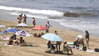 Canarias afronta un domingo de más calor: hasta 34 grados y calima