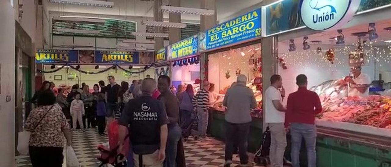 Compras para la cena de Fin de Año en el Mercado Central de Las Palmas de Gran Canaria.