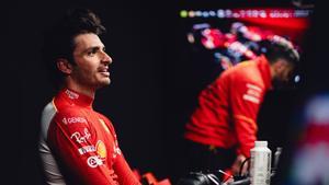 Carlos Sainz, más cerca de definir su futuro fuera de Ferrari