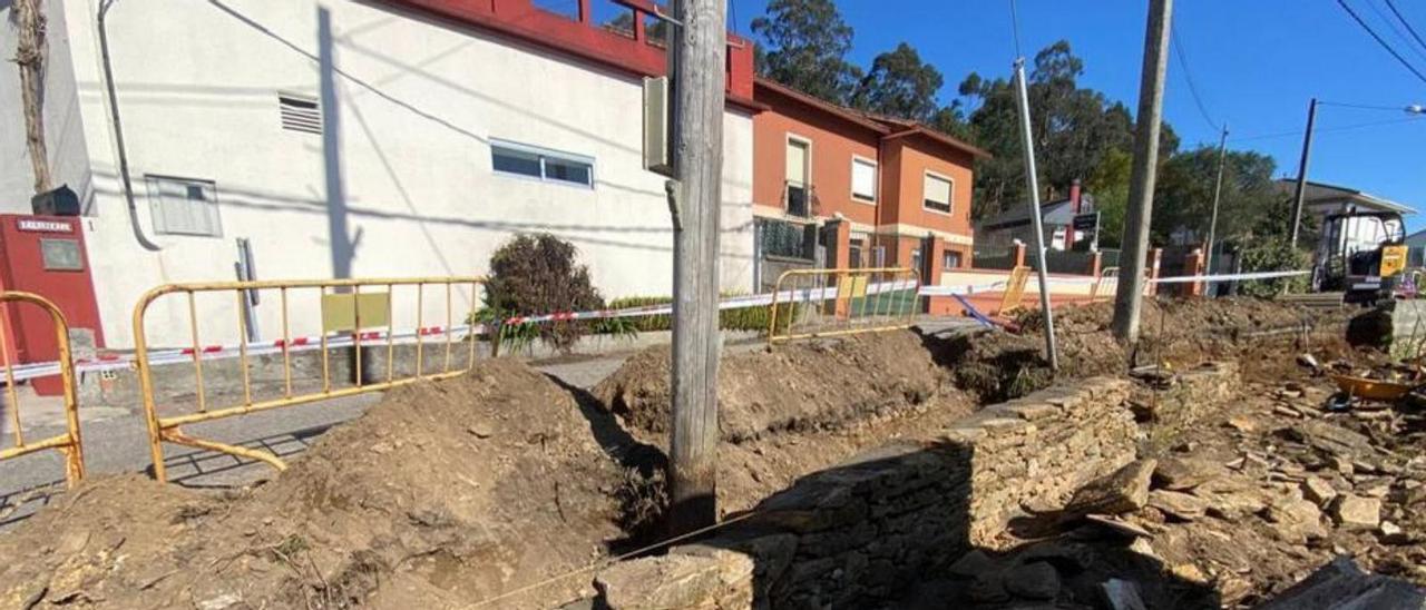 Inicio de las obras de recuperación de la carretera.