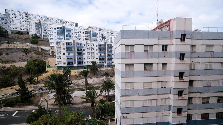 El Batán espera por la rehabilitación de sus viviendas: "Hay mayores que no pueden salir de sus casas"