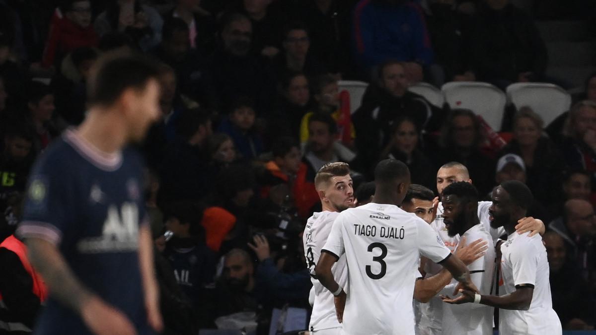 El Lille celebra su gol en el Parque de los Príncipes