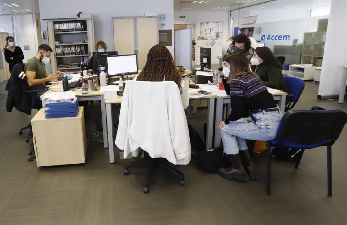 Crecimiento 8 La crisis humanitaria ha provocado la contratación de más personal. | ANDREEA VORNICU