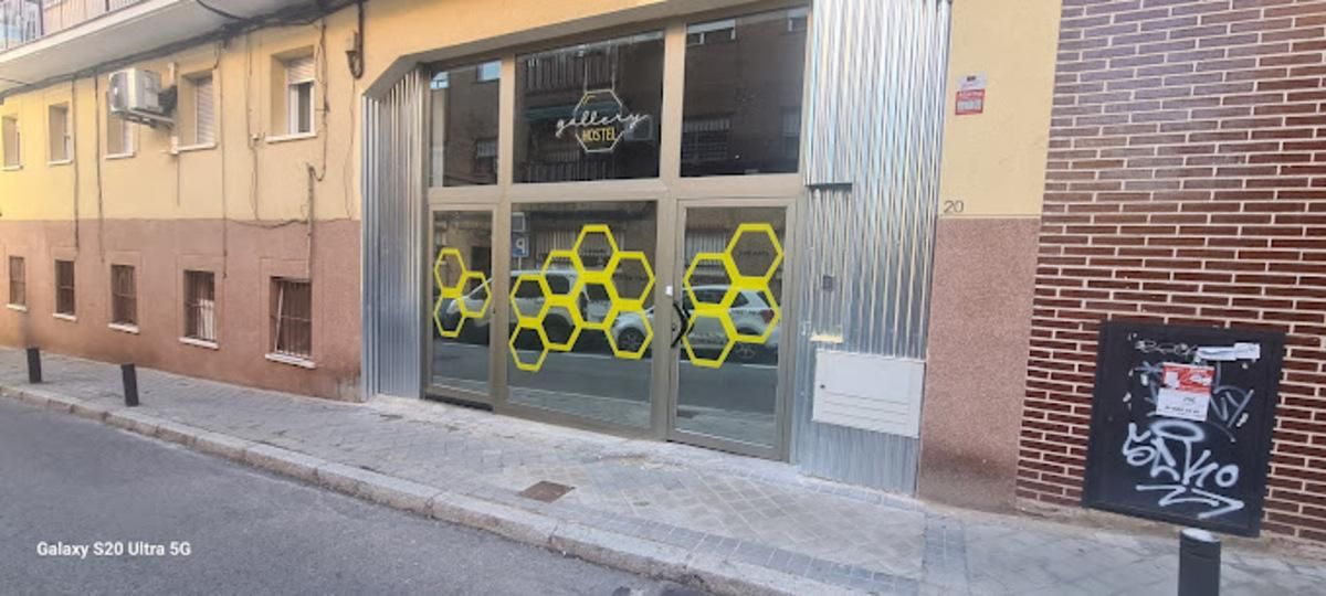 Entrada del Gallery Hostel