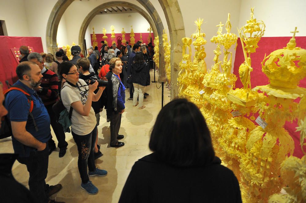 Las piezas del concurso de artesanía de palma blan