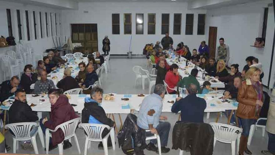 Entrala da la bienvenida a la Navidad con una &quot;gran castañada&quot;