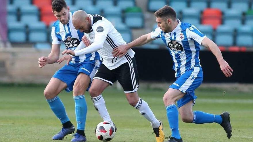 Montiel, titular con el Fabril en el empate sin goles en el Helmántico