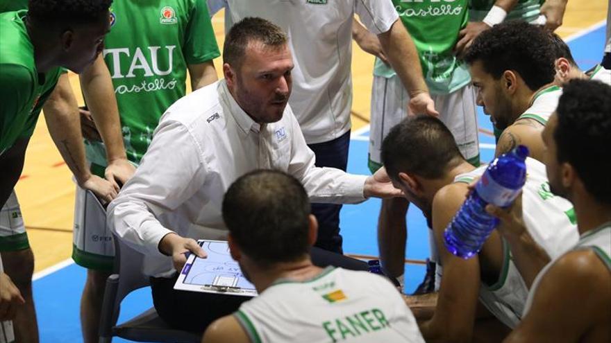 El TAU, obligado a ganar a Ourense si no quiere perder el tren del ‘play-off’